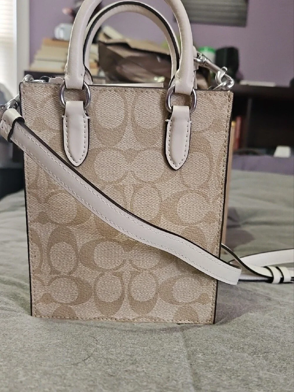 Coach Beige Signature Canvas Mini Crossbody with White Trim NWOT - Picture 3 of 10